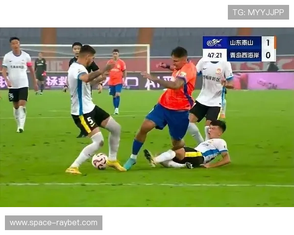 VAR两度改判引发德甲格局震荡科技助力裁判公正却掀争议