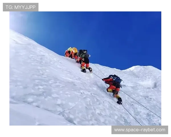 从抢跑遗憾到荣耀回归攀岩新星蒙世雪以坚韧意志重登亚洲之巅